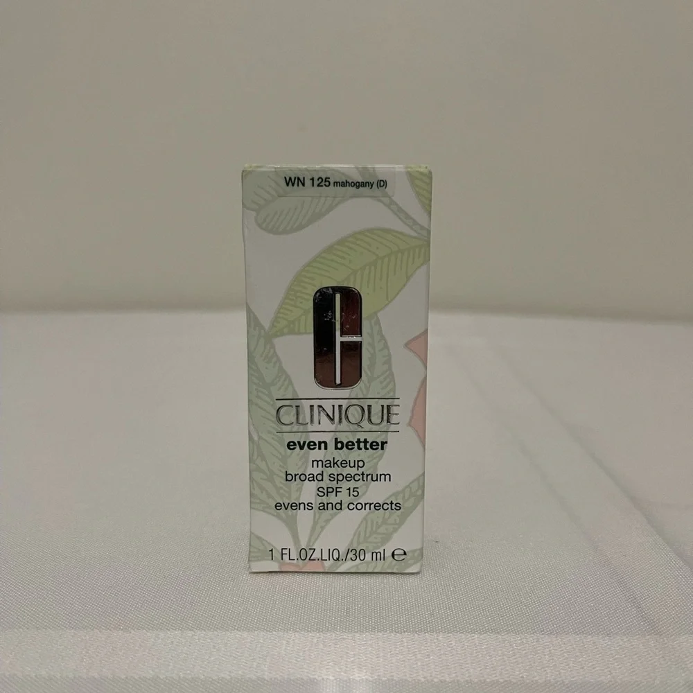 Clinique Even Better Makeup Broad Spectrum SPF 15 Evens&Corrects WN 125 mahogany